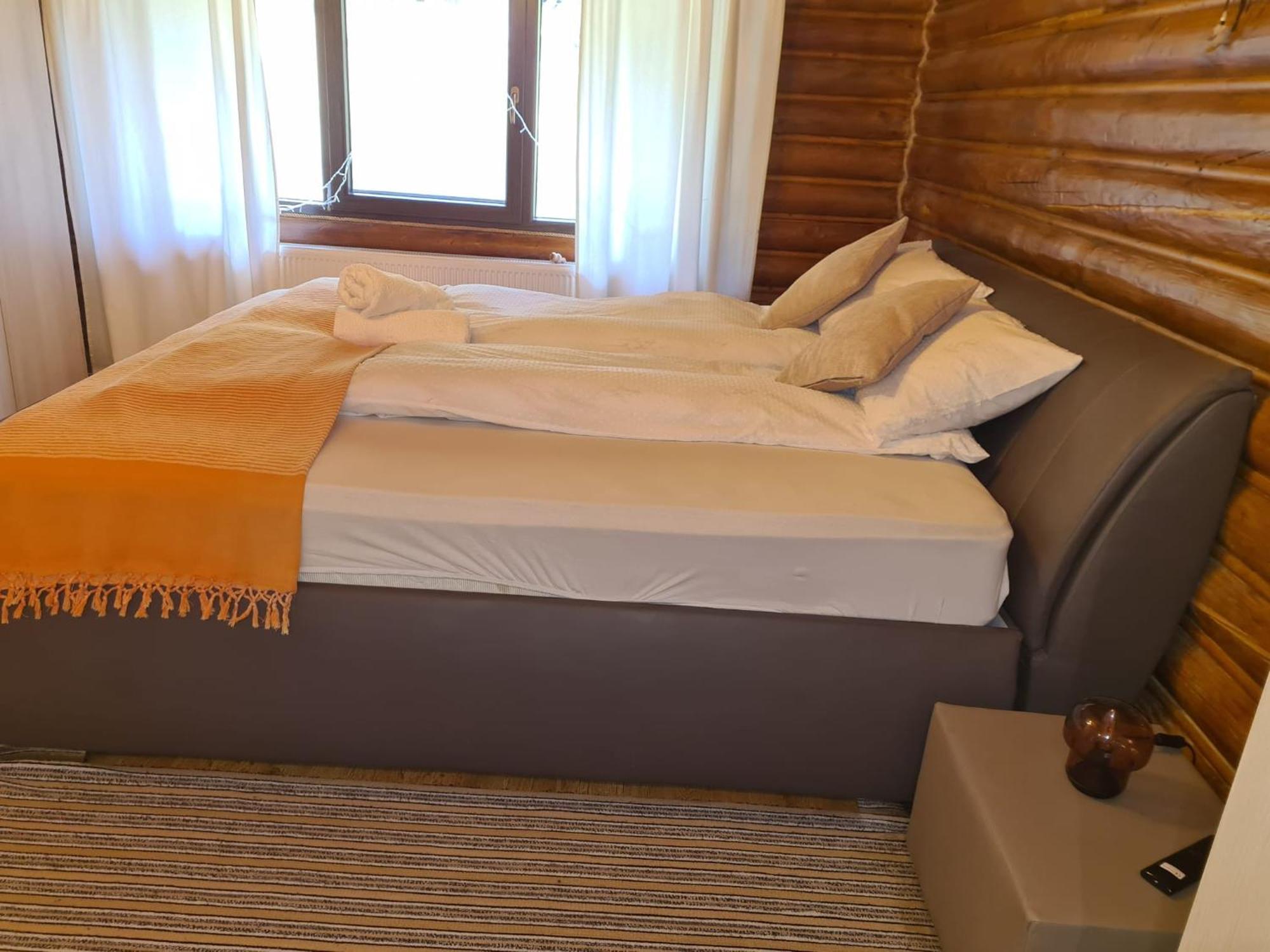 Lucky Roenk Vendeghaz Hotel Vilcele  Exterior photo